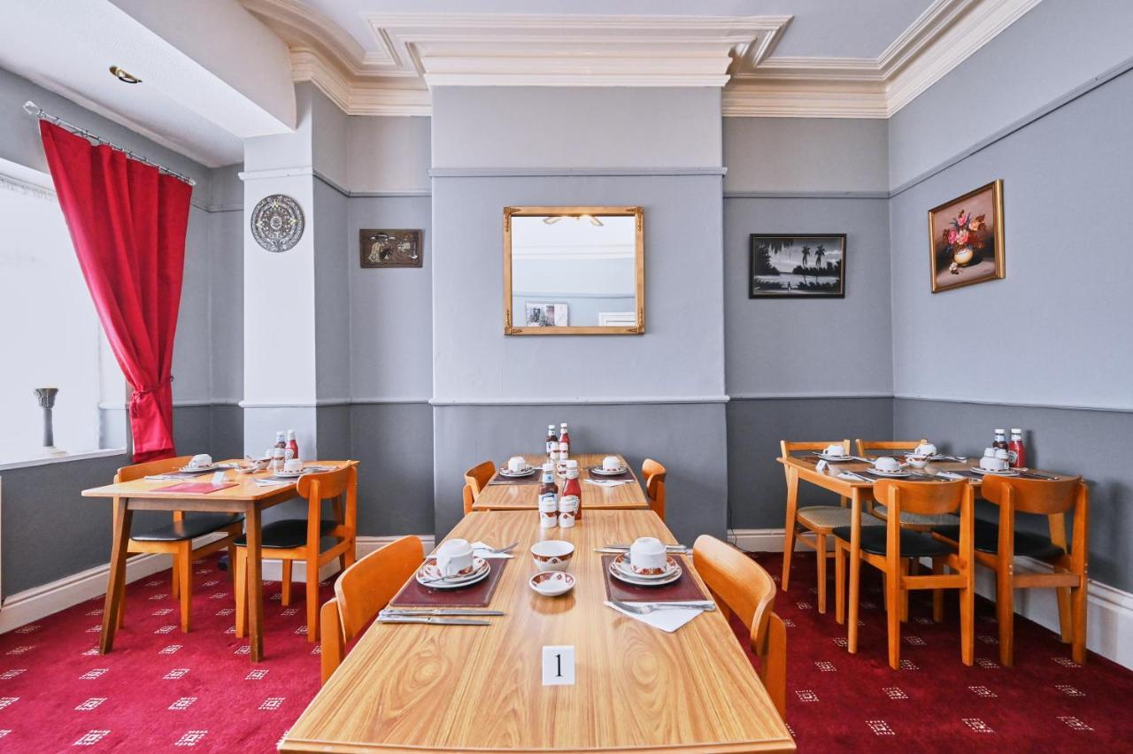 Bed and Breakfast The Wilton International Blackpool Exterior foto