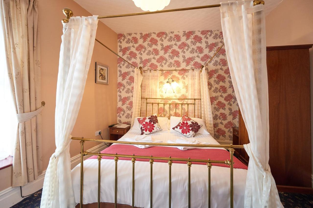 Bed and Breakfast The Wilton International Blackpool Exterior foto