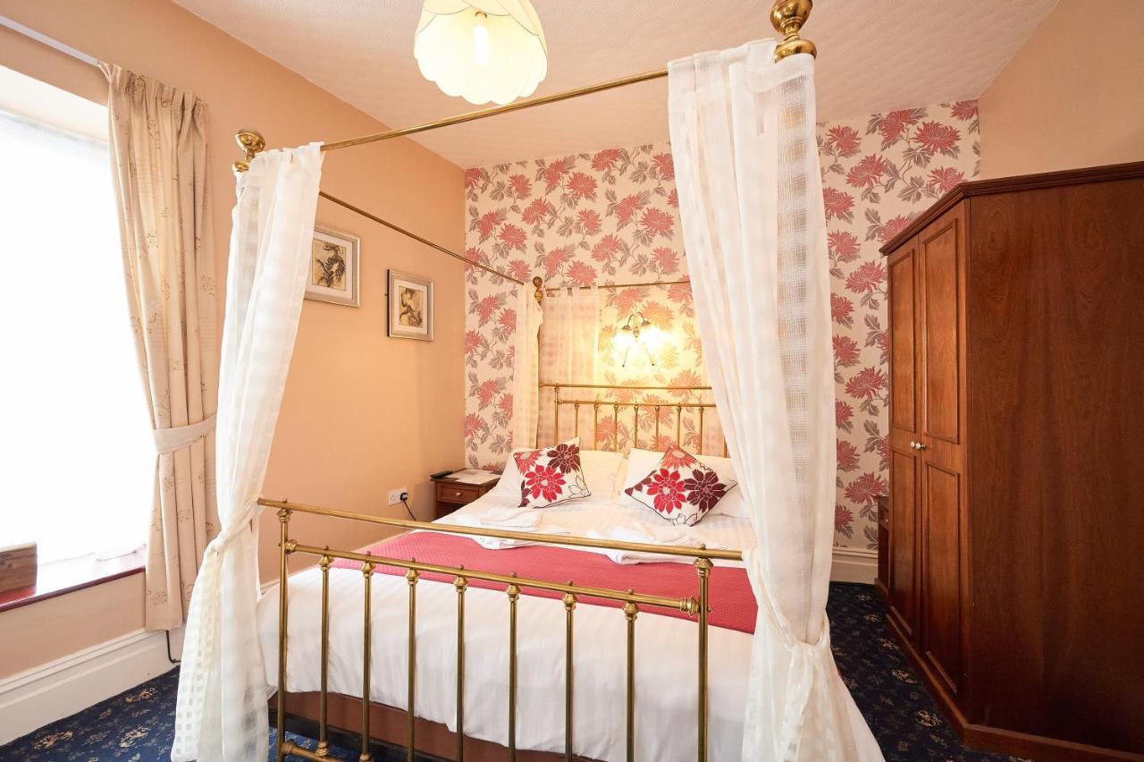 Bed and Breakfast The Wilton International Blackpool Exterior foto
