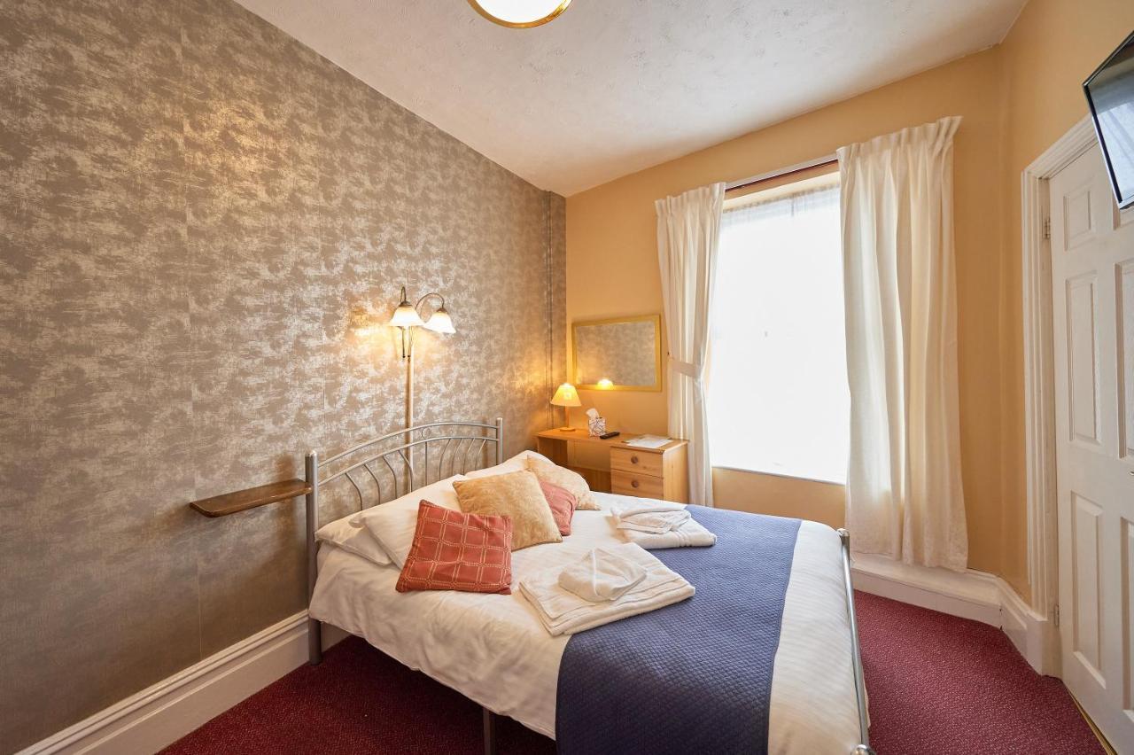 Bed and Breakfast The Wilton International Blackpool Exterior foto